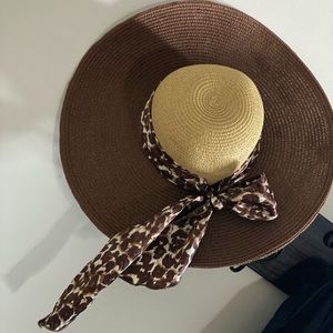 Oversized sun hat